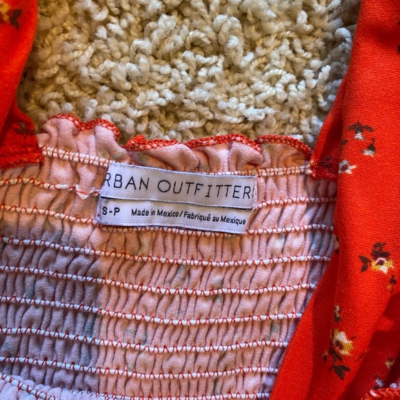 Urban Outfitters Red scrunch tank - Picture 4 of 4